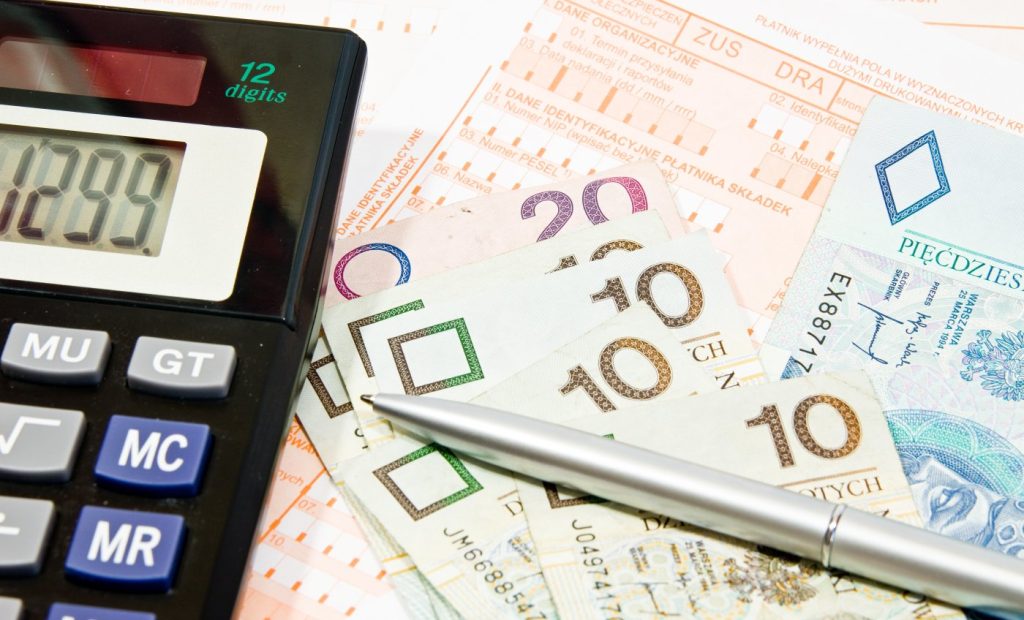 Czy w upadłości konsumenckiej można umorzyć zaległości wobec ZUS i Urzędu Skarbowego?